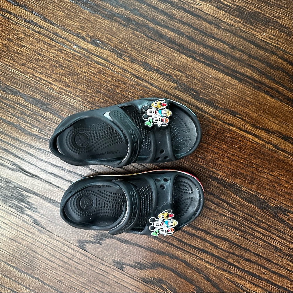 Crocs Disney light up